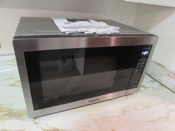 1100 WATT PANASONIC MICROWAVE