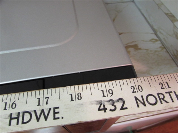 1100 WATT PANASONIC MICROWAVE