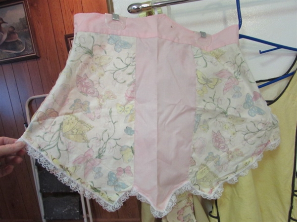 VINTAGE APRONS & NEW KITCHEN TOWELS