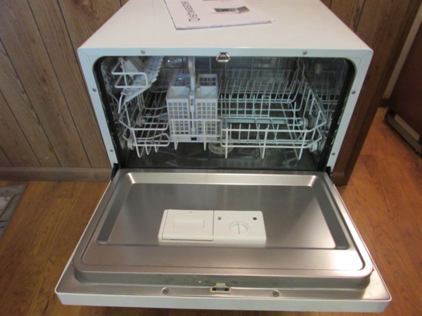 SPT COUNTERTOP PORTABLE DISHWASHER ON ROLLING STAND - LIKE NEW CONDITION