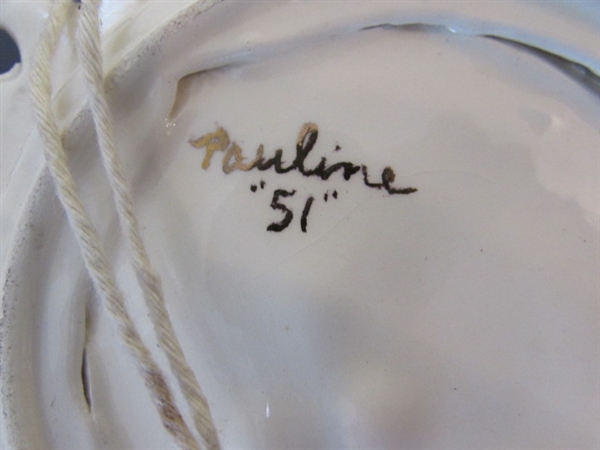 VINTAGE 3 DIMENSIONAL PIXIE PLATES
