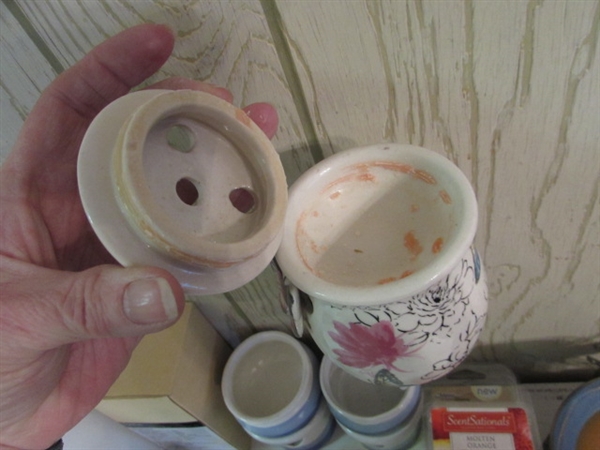 DIFFUSERS, WAX MELT POTS & POTPOURRI POTS