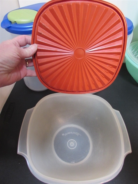 TUPPERWARE CONTAINERS & STERILITE PITCHERS