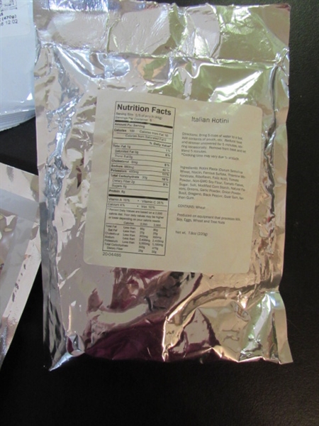 41 MRE MEALS - CHEESY MAC, CREAMY VEGETABLE & MOE