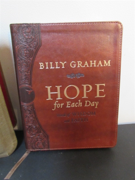 BIBLES & MORE