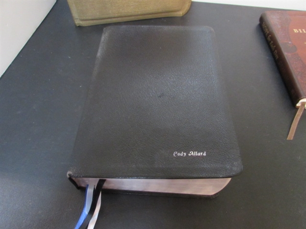 BIBLES & MORE