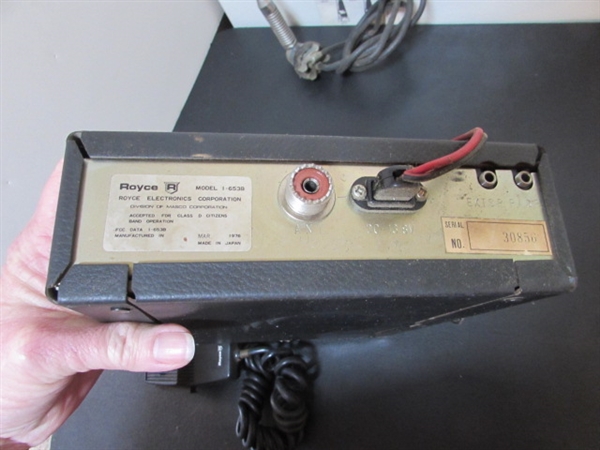 VINTAGE ROYCE CB W/MIC & UNIDEN BEARCAT SCANNER