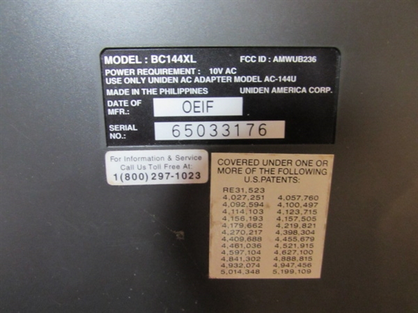 VINTAGE ROYCE CB W/MIC & UNIDEN BEARCAT SCANNER