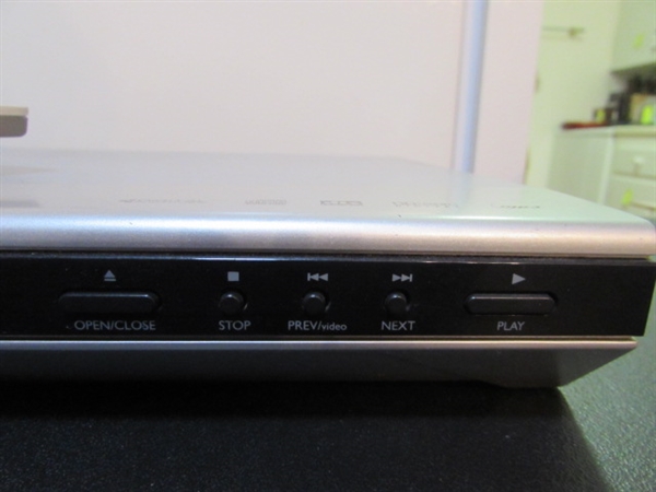 RCA DVD/CD PLAYER WITH REMOTE & DVD MOVIES