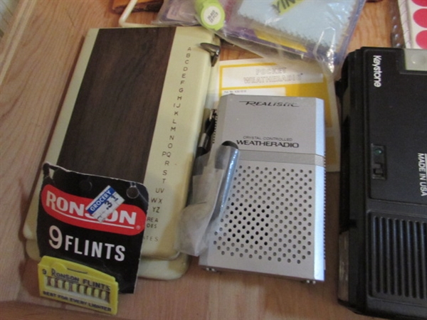 CONTENTS OF 2 DRAWERS