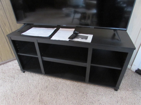 50 VIZIO FLAT SCREEN TV WITH STAND