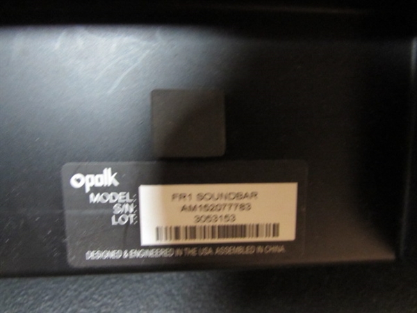 POLK AUDIO SOUNDBAR WITH REMOTE