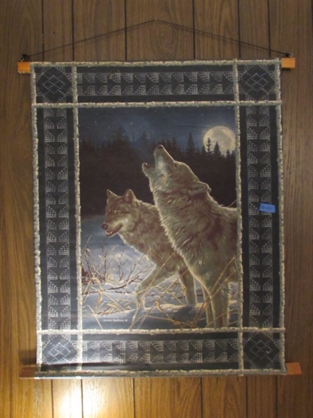 FABRIC WOLF WALL ART & FIGURINE