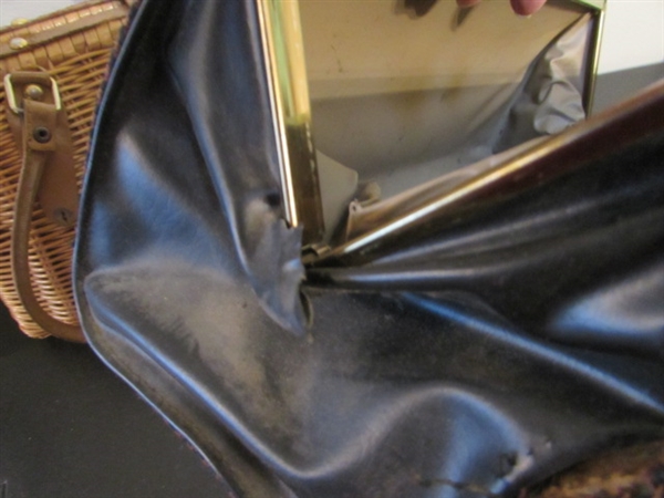 VINTAGE PURSES