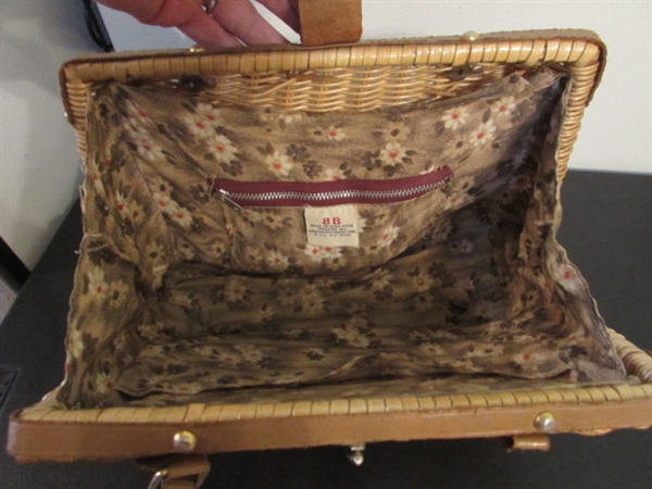 VINTAGE PURSES