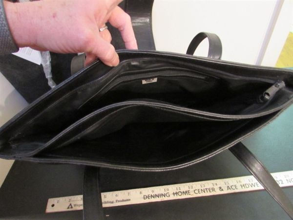 FELT THIRTY-ONE HANDBAG & OTHER NICE PURSES