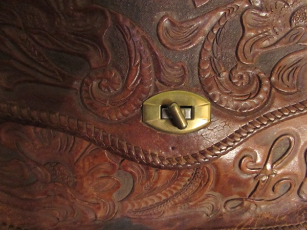 VINTAGE HANDTOOLED LEATHER PURSE & WALLET