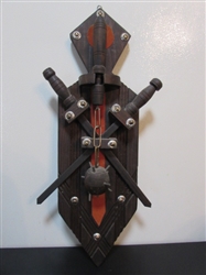 VINTAGE MEDIEVAL SWORD & SPIKED MACE WALL PLAQUE
