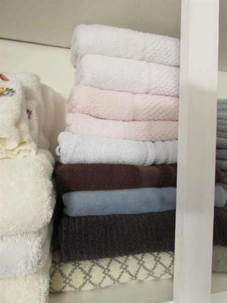 BATH TOWELS, HAND TOWELS & WASHCLOTHS