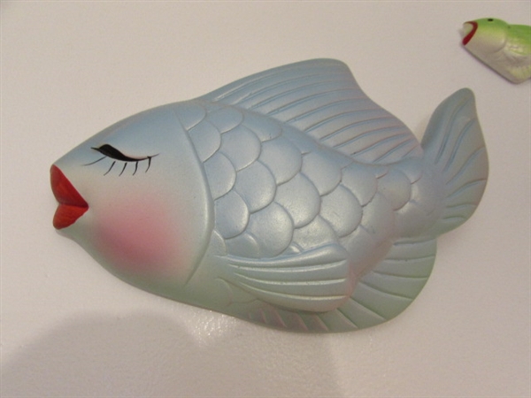 VINTAGE CHALKWARE FISH WALL DECOR
