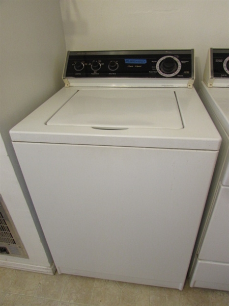 WHIRLPOOL HEAVY DUTY-LARGE CAPACITY WASHING MACHINE