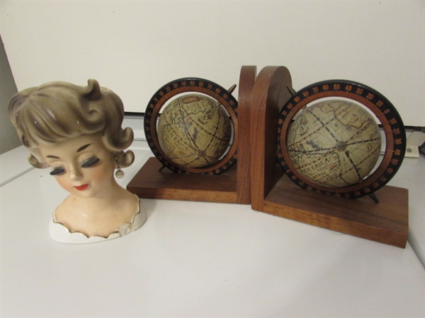 WOODEN BOOKENDS WITH GLOBES & VINTAGE RUBENS HEAD VASE