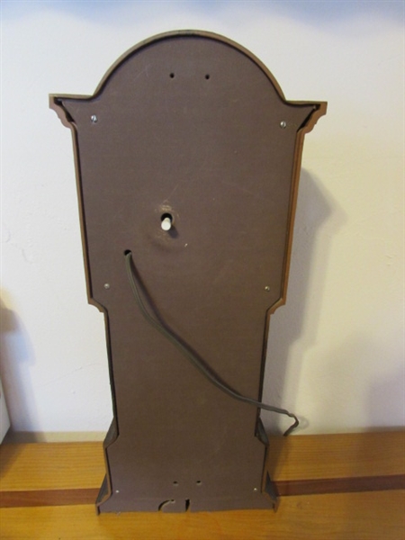 2 VINTAGE ELECTRIC CLOCKS, BATTERY OPERATED CLOCK & THERMOMETER