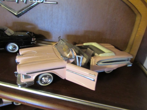 THE CLASSIC CARS OF THE 50'S DIE CAST CARS & DISPLAY SHELF FRANKLIN MINT 1:43 SCALE
