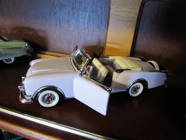 THE CLASSIC CARS OF THE 50'S DIE CAST CARS & DISPLAY SHELF FRANKLIN MINT 1:43 SCALE