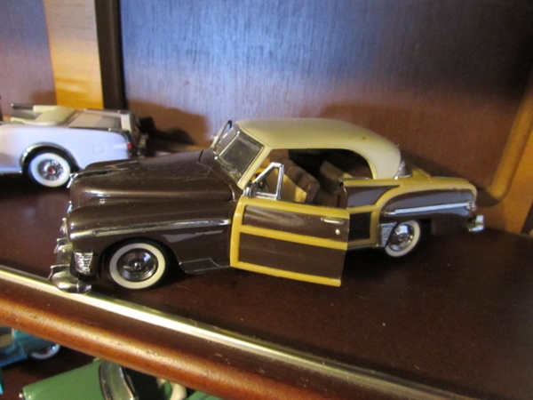 THE CLASSIC CARS OF THE 50'S DIE CAST CARS & DISPLAY SHELF FRANKLIN MINT 1:43 SCALE