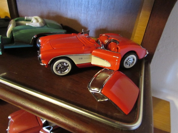 THE CLASSIC CARS OF THE 50'S DIE CAST CARS & DISPLAY SHELF FRANKLIN MINT 1:43 SCALE