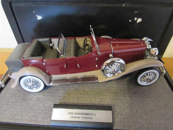 BURGUNDY FRANKLIN MINT 1/24 SCALE 1930 DUESENBERG J DURHAM TOURSTER DIE CAST CAR IN CASE