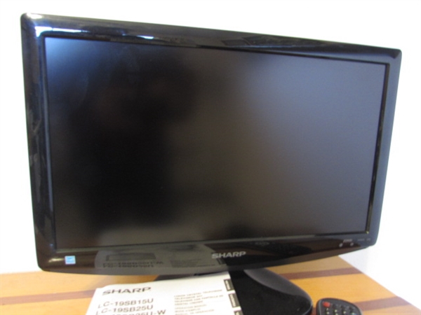 19 SONY LCD FLAT SCREEN TV W/REMOTE