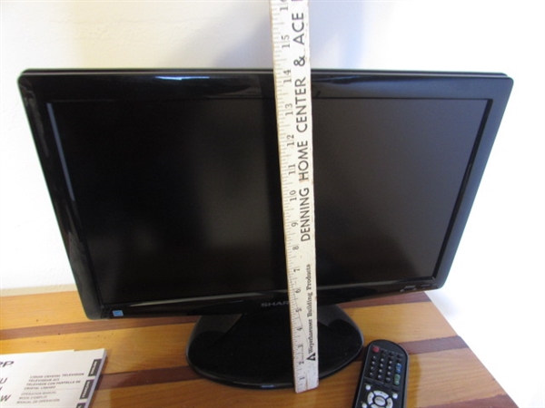 19 SONY LCD FLAT SCREEN TV W/REMOTE