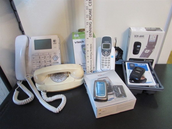 VINTAGE & MODERN TELEPHONES & 2 FLIP PHONES