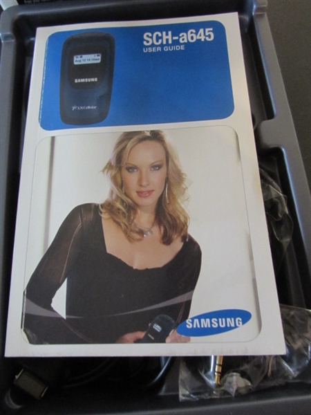 VINTAGE & MODERN TELEPHONES & 2 FLIP PHONES