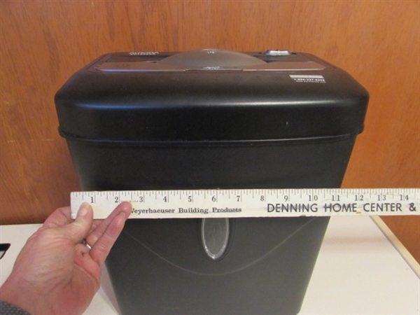 AURORA PAPER SHREDDER