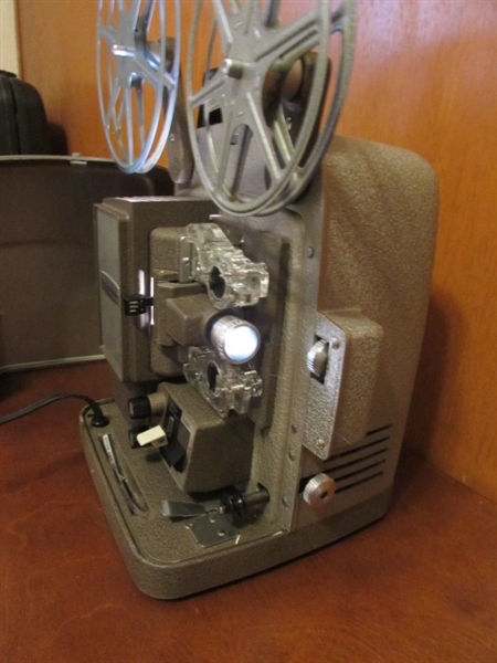 BELL & HOWARD PROJECTOR