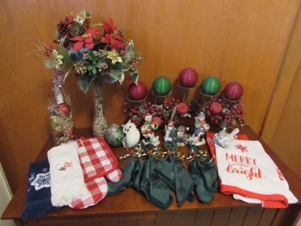 CHRISTMAS DECOR