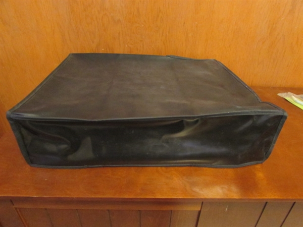 VINTAGE SEARS VHS PLAYER - POWERS ON