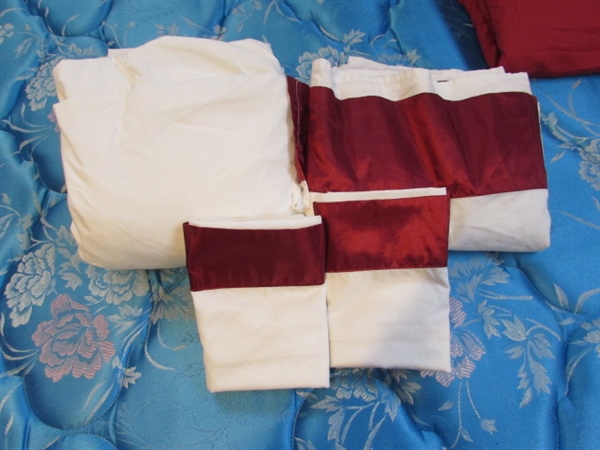 QUEEN COMFORTER SET W/ACCENT PILLOWS & SHEETS
