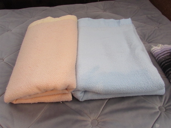 BLANKETS & THROWS