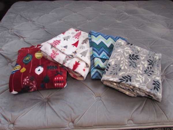 4 PLUSH THROWS