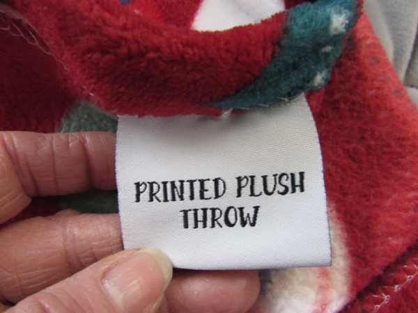 4 PLUSH THROWS