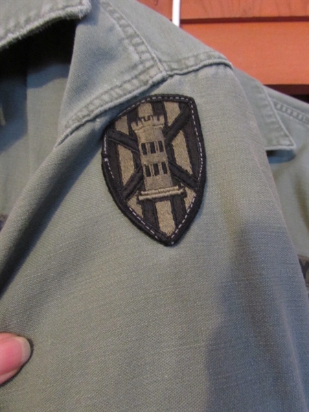 2 VIETNAM US ARMY LONG SLEEVE SHIRTS (SMALL) W/7TH ENGINEER PATCH