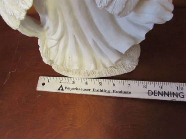 VINTAGE/ANTIQUE WASH BASIN & PITCHER & RESIN ANGEL STATUE