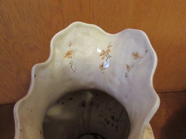 VINTAGE/ANTIQUE WASH BASIN & PITCHER & RESIN ANGEL STATUE