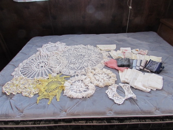 VINTAGE DOILIES & HANKIES
