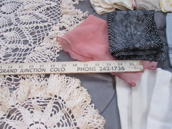 VINTAGE DOILIES & HANKIES