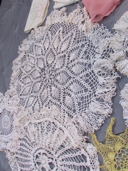 VINTAGE DOILIES & HANKIES